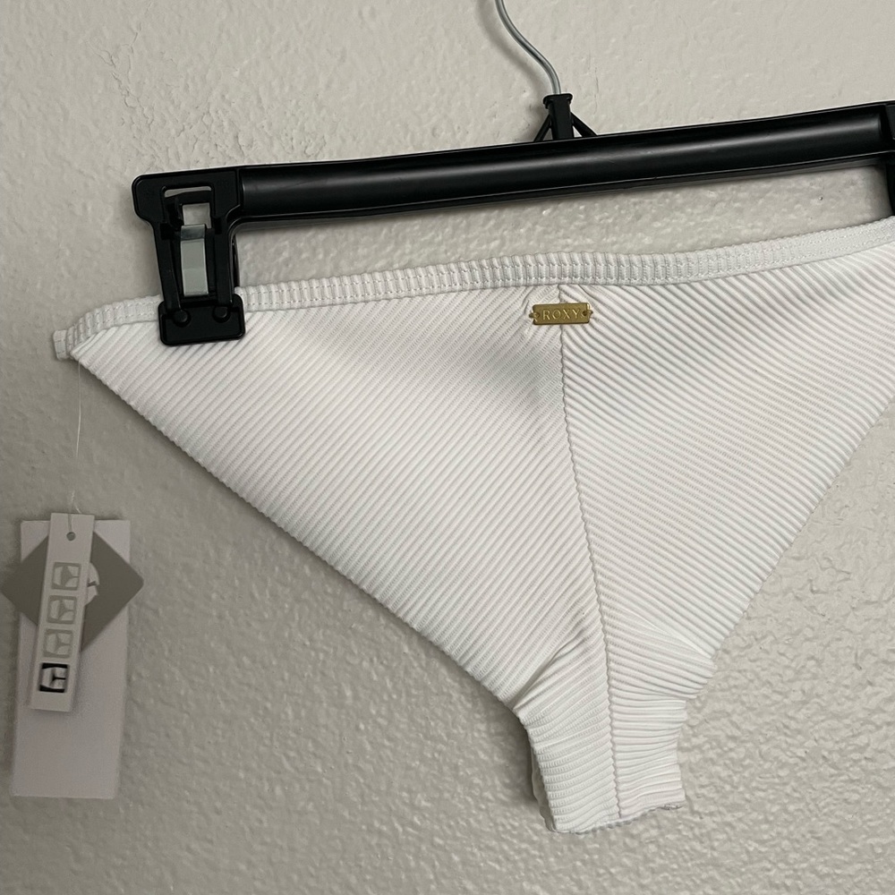 🆕NWT roxy white ribbed cheeky bikini bottoms - Picture 4 of 4